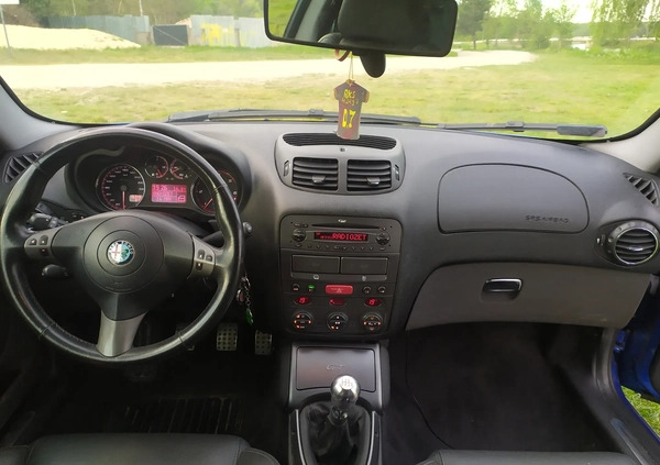 Alfa Romeo GT cena 18000 przebieg: 163500, rok produkcji 2008 z Siemiatycze małe 79